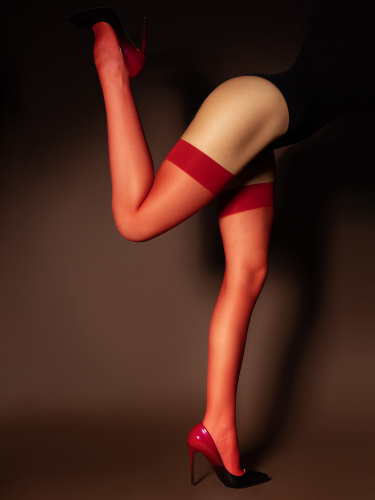 Чулки красные "Le Frivole" без силикона, S/M 